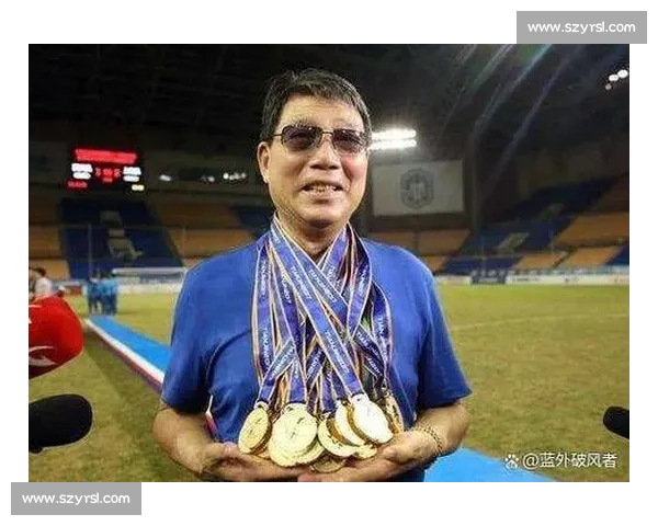 81 岁根宝挂帅南下，上海 U20 扛男足荣誉冲冠